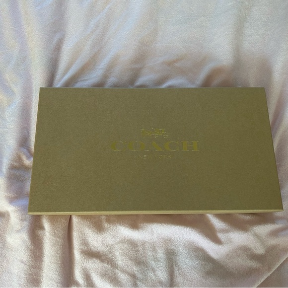 Coach boxed Anna fold clutch crossbody and card case in snowman print ⛄️ - Picture 2 of 6